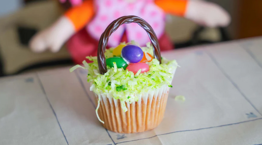 Easy and Colorful Easter Basket Cupcakes